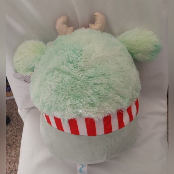 Joelle bigfoot squishmallow Christmas AUSTRALIAN EXCLUSIVE - Picture 2 of 4